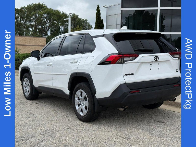 Used 2023 Toyota RAV4 LE AWD/4WD image 5