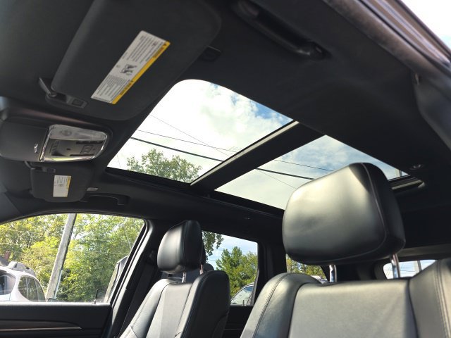 Used 2019 Jeep Grand Cherokee Limited X AWD/4WD image 4