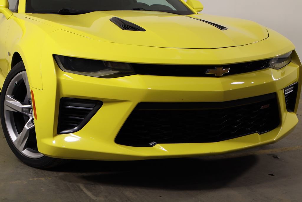 Used 2017 Chevrolet Camaro SS image 38