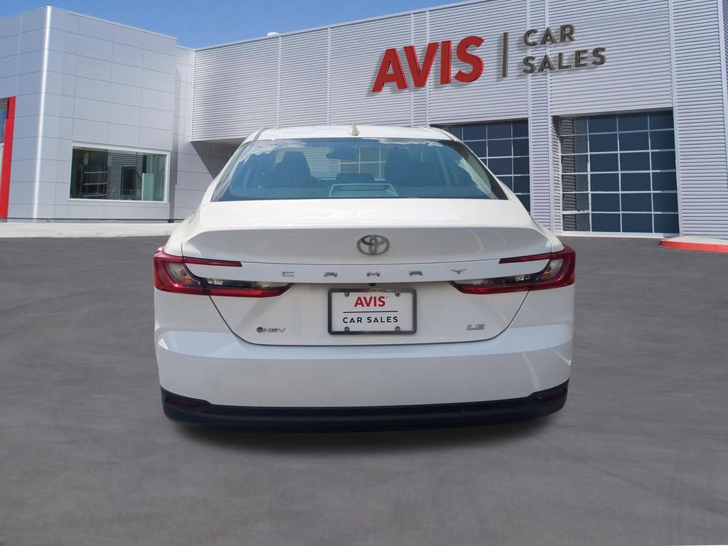 Used 2025 Toyota Camry LE FWD image 7