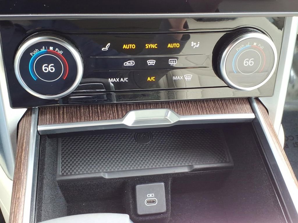 Used 2023 Land Rover Range Rover SE AWD/4WD image 22
