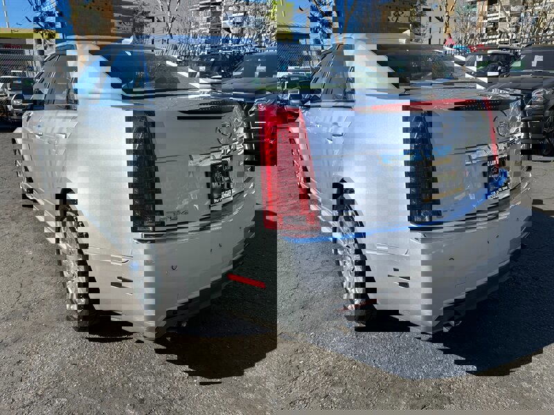 Used 2010 Cadillac CTS Premium image 7