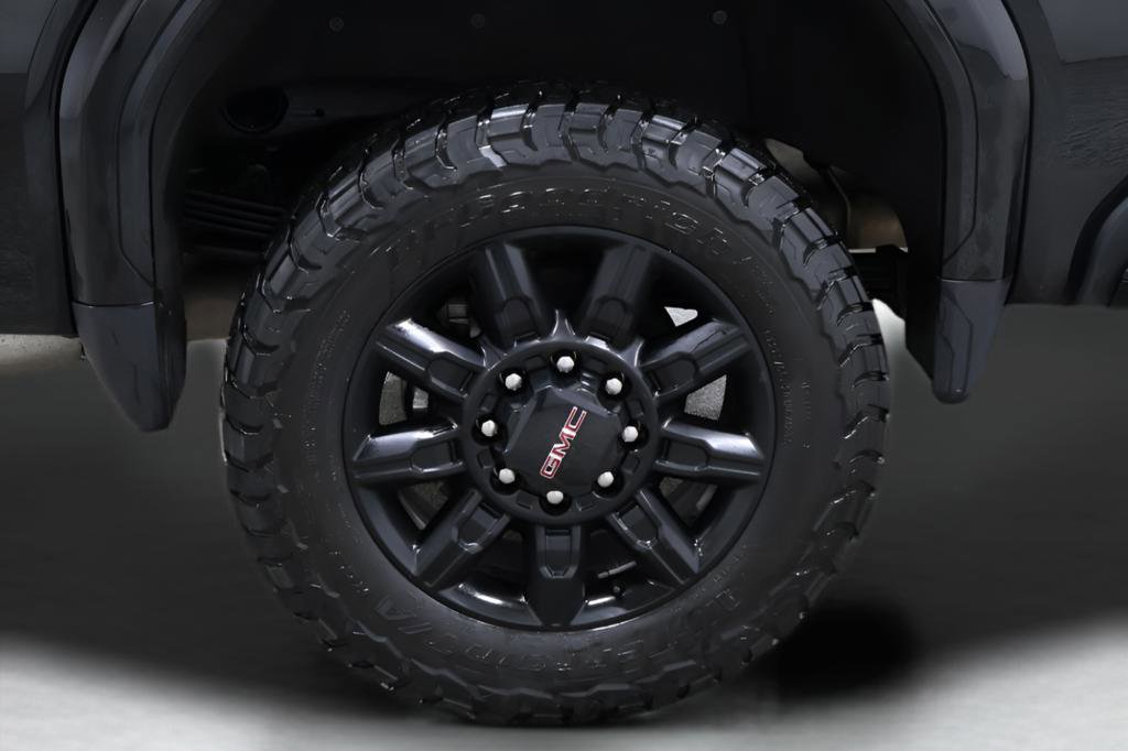 Used 2025 GMC Sierra 2500 AT4 w/ AT4 Premium Plus Package image 32