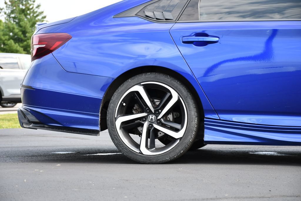 Used 2018 Honda Accord Sport image 10