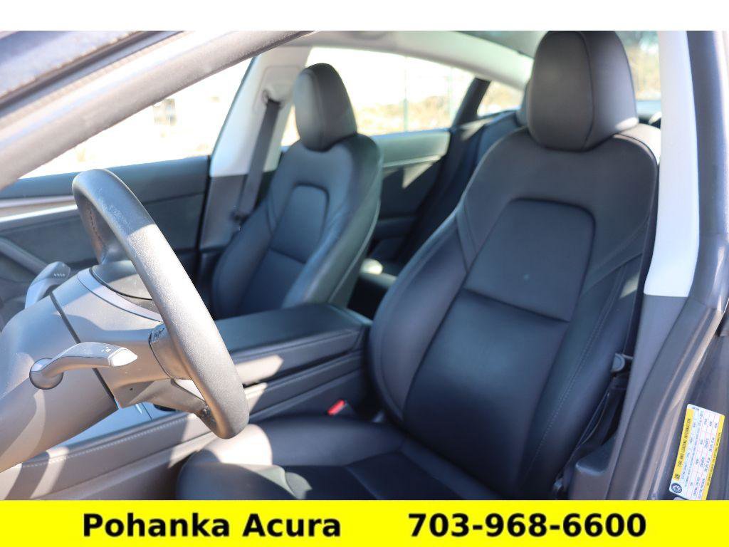 Used 2018 MAZDA MAZDA3 Grand Touring image 17