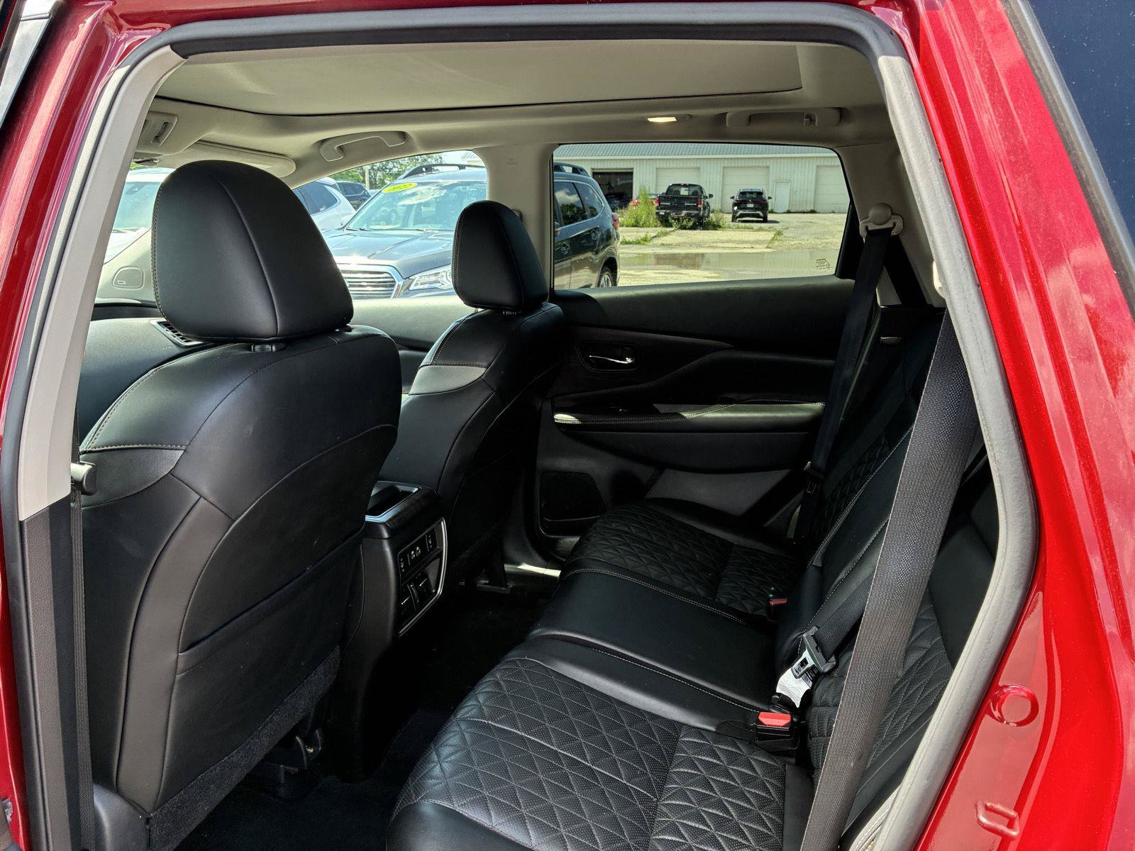 Used 2023 Nissan Murano Platinum AWD/4WD image 18