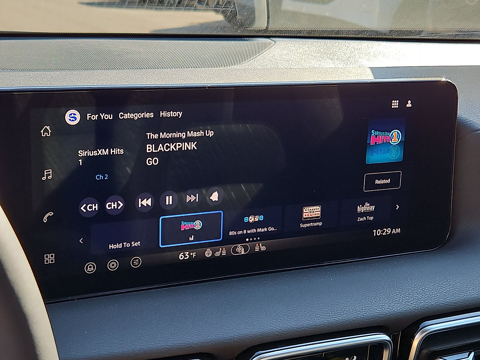 New 2026 Nissan Sentra SV w/ SV Convenience Package FWD image 14
