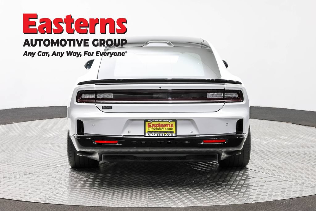 Used 2024 Dodge Charger Daytona Scat Pack w/ Plus Group AWD/4WD image 6