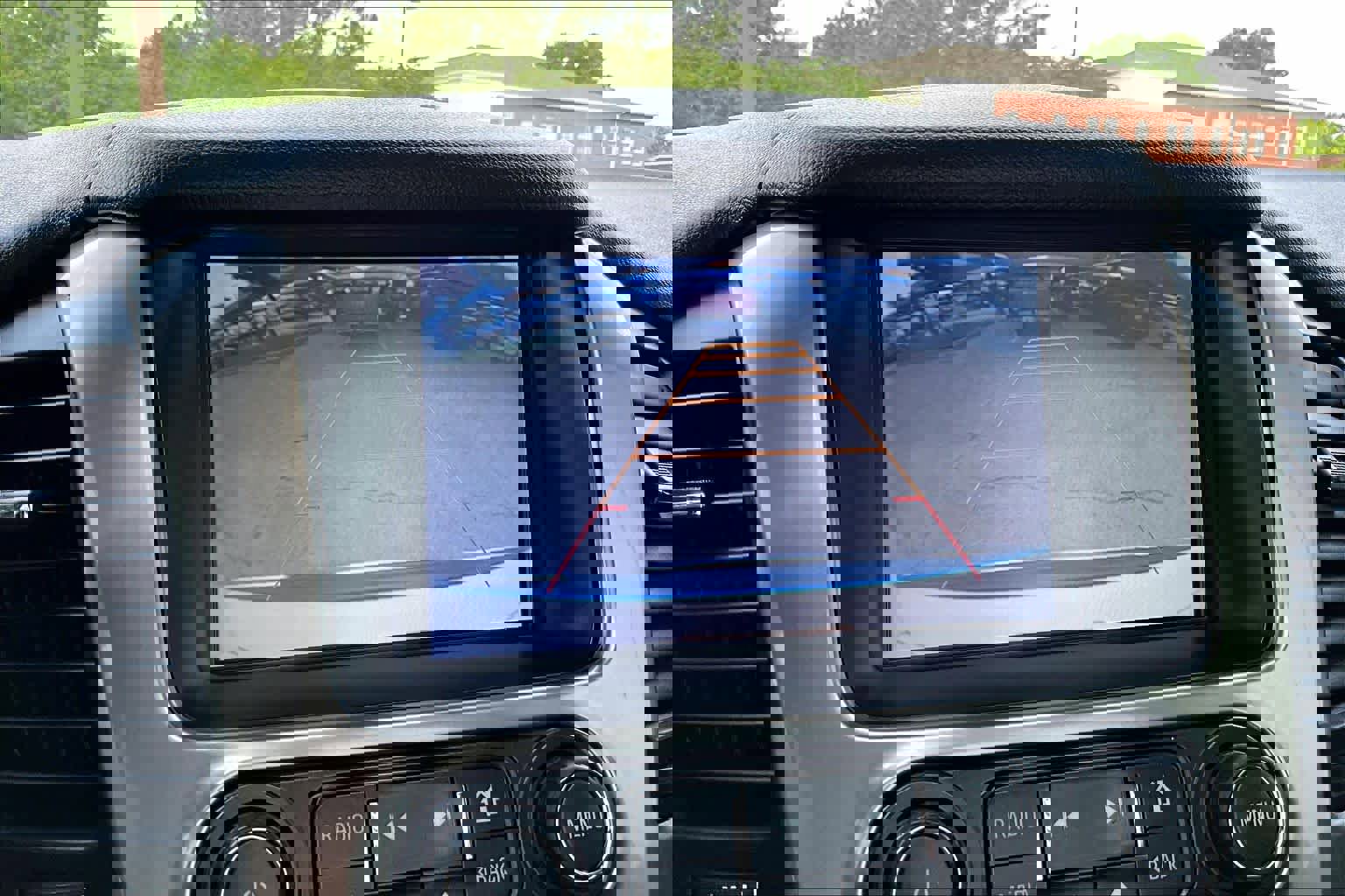 Used 2015 Chevrolet Tahoe LTZ AWD/4WD image 27