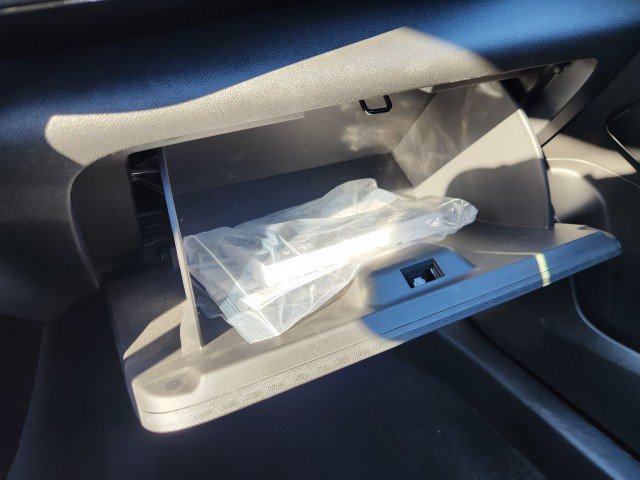 Used 2024 Chevrolet Trax RS w/ Sunroof Package image 46