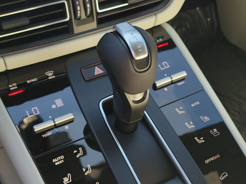 New 2026 Porsche Macan S image 35