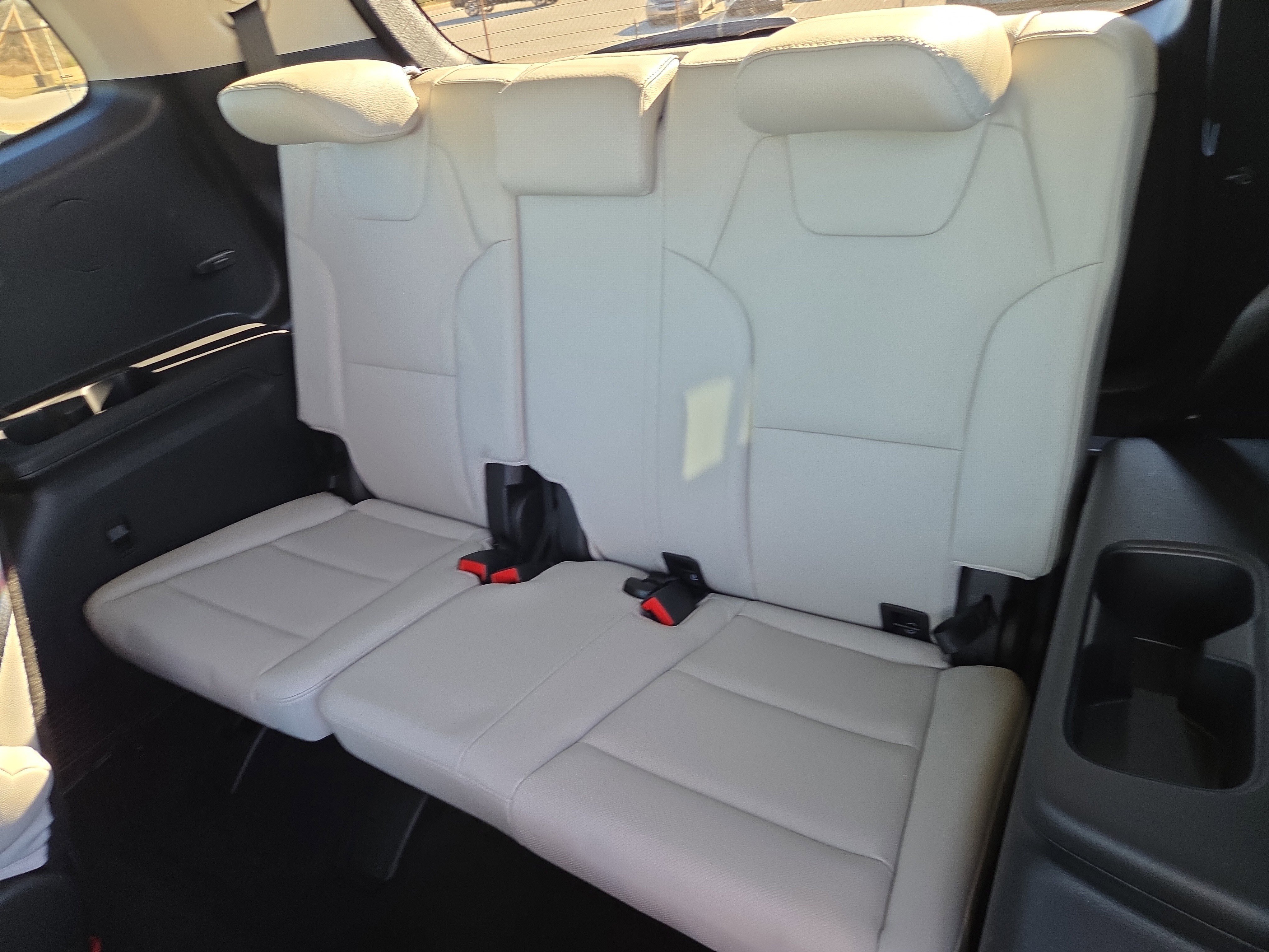 Used 2023 Kia Telluride S w/ S Sunroof Package image 9