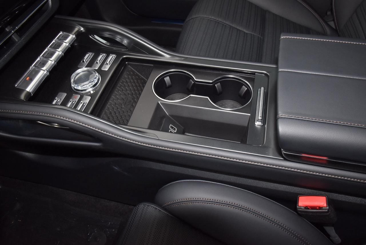 New 2026 Lincoln Nautilus Reserve AWD/4WD image 38
