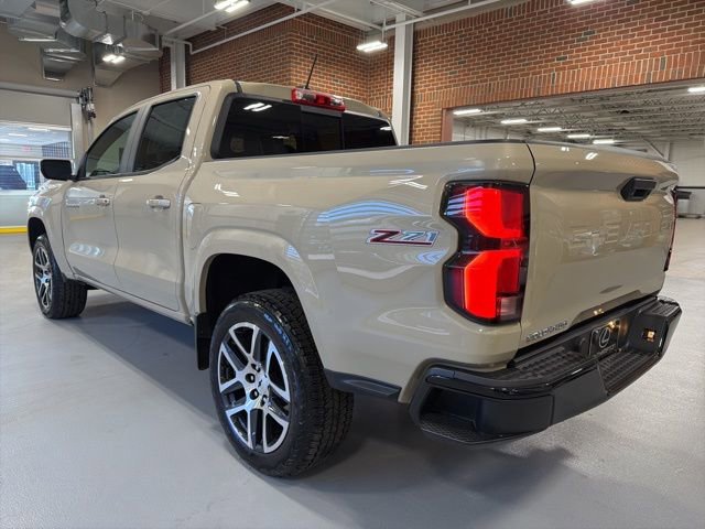 Used 2023 Chevrolet Colorado Z71 w/ Z71 Convenience Package 2 image 5