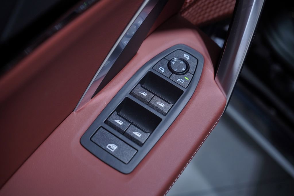 Used 2026 BMW X1 xDrive28i image 16