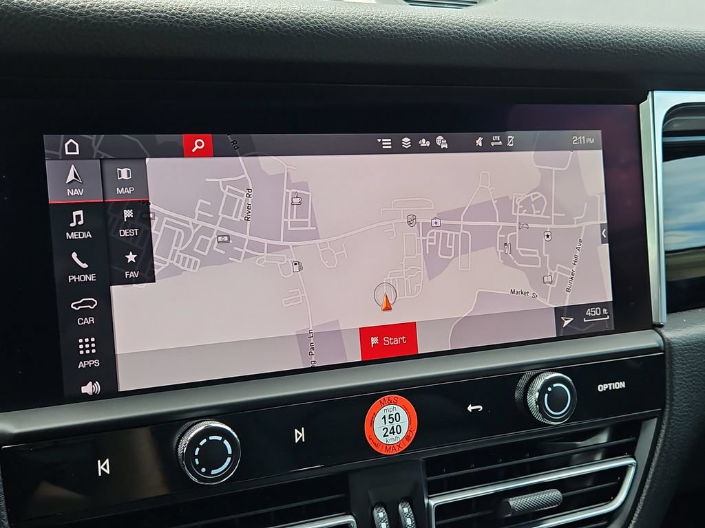 Certified 2026 Porsche Macan AWD/4WD image 17