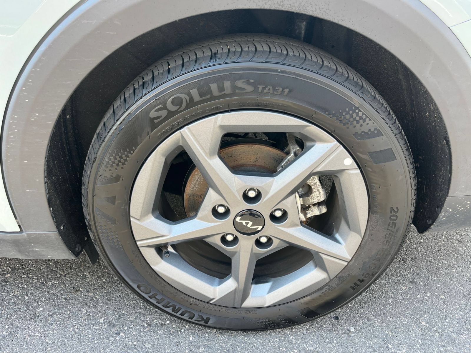 Used 2025 Kia K4 FWD image 30