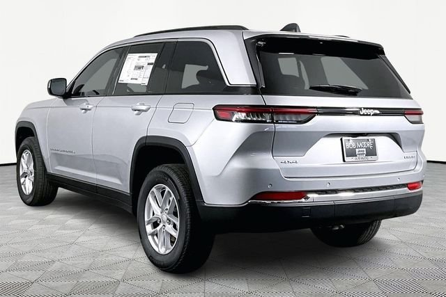 New 2026 Jeep Grand Cherokee Laredo X AWD/4WD image 4