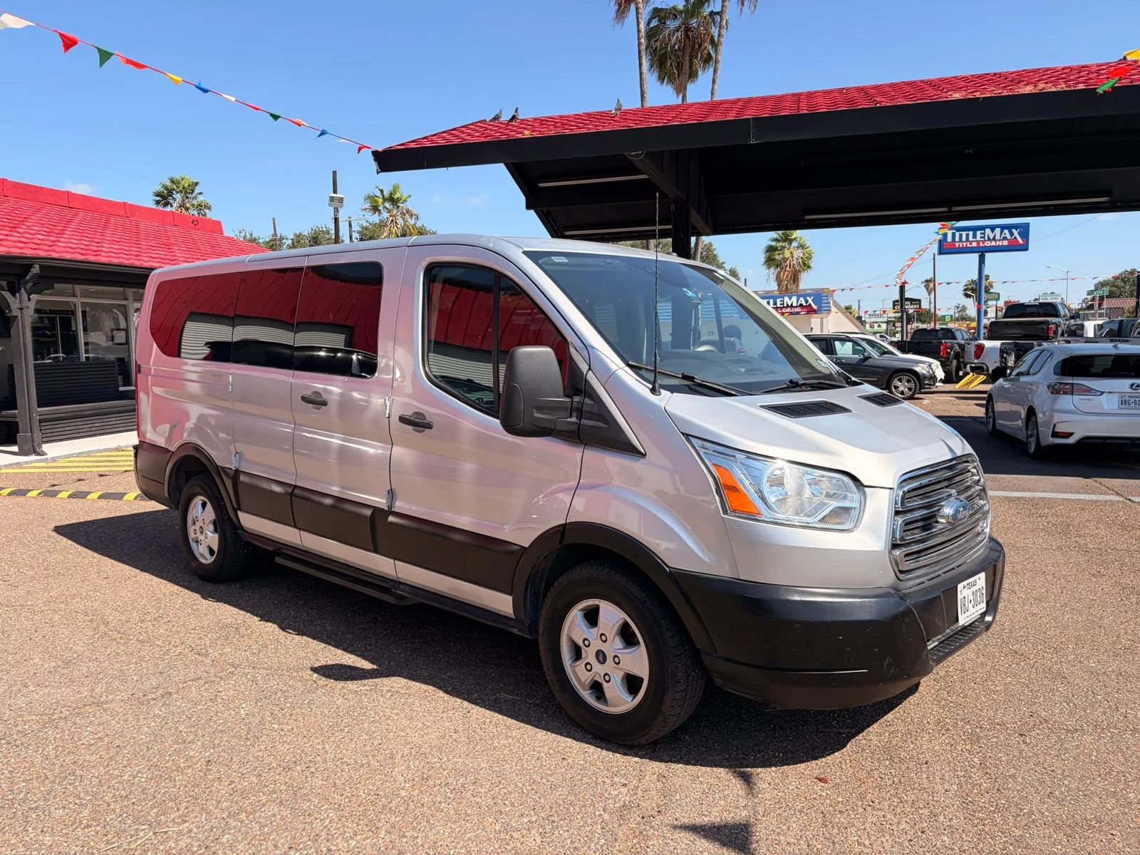 Used 2019 Ford Transit 150 XLT RWD image 8