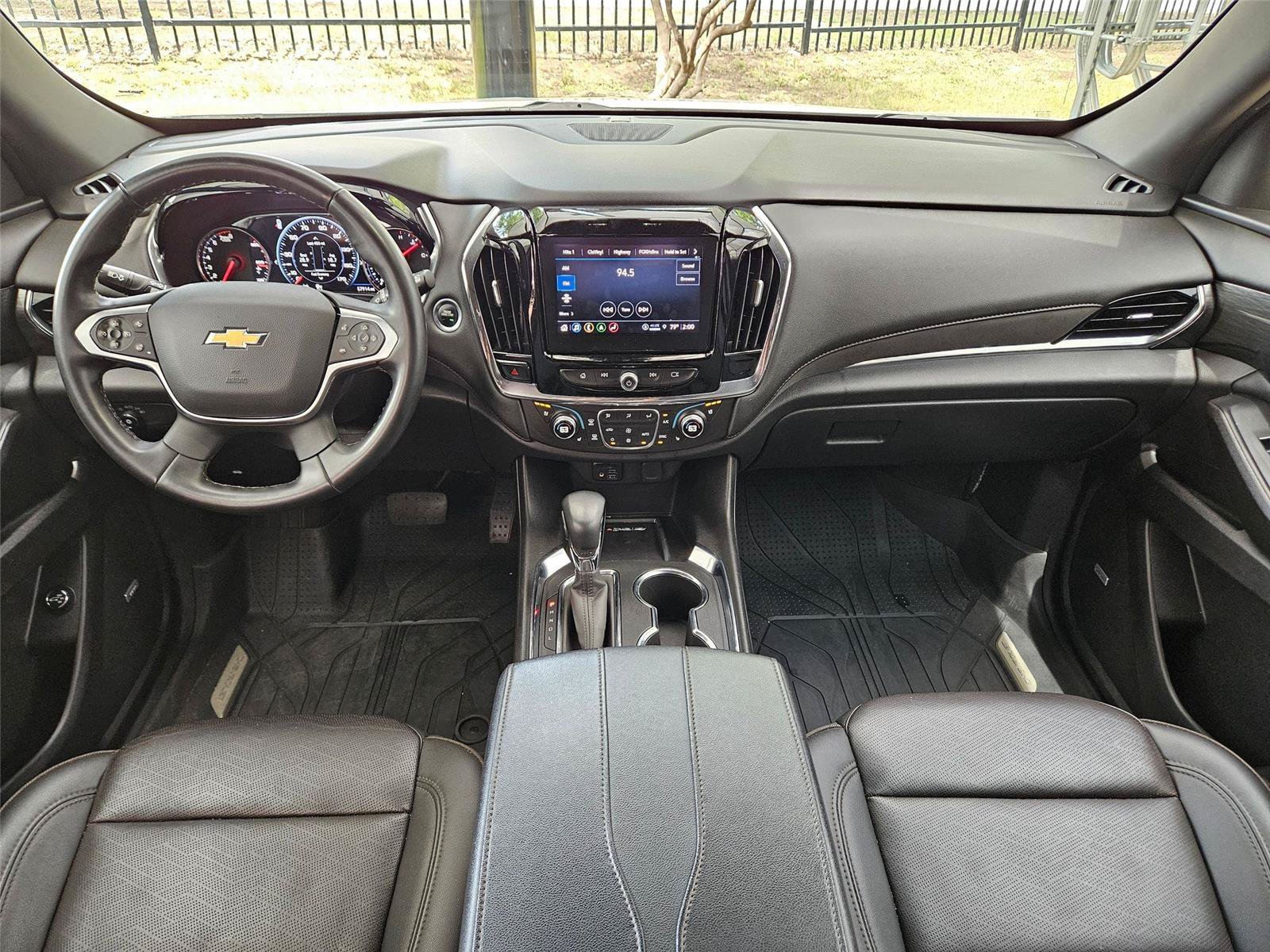Used 2023 Chevrolet Traverse High Country AWD/4WD image 11