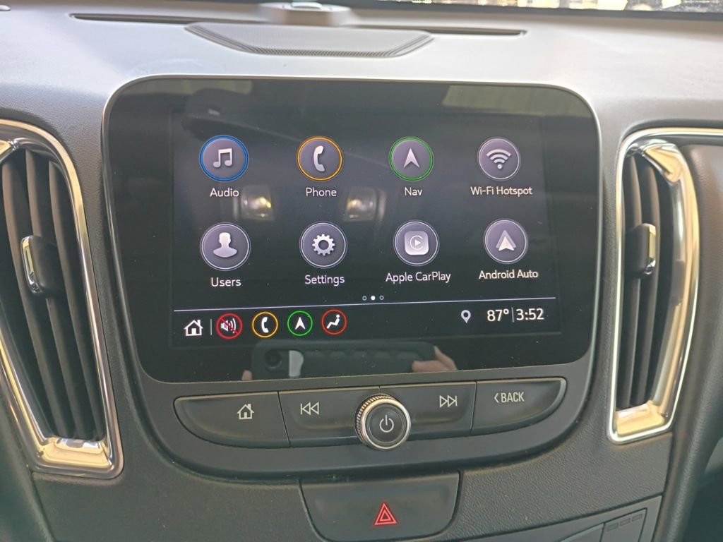 Used 2019 Chevrolet Malibu Premier w/ Sun and Wheel Package image 13