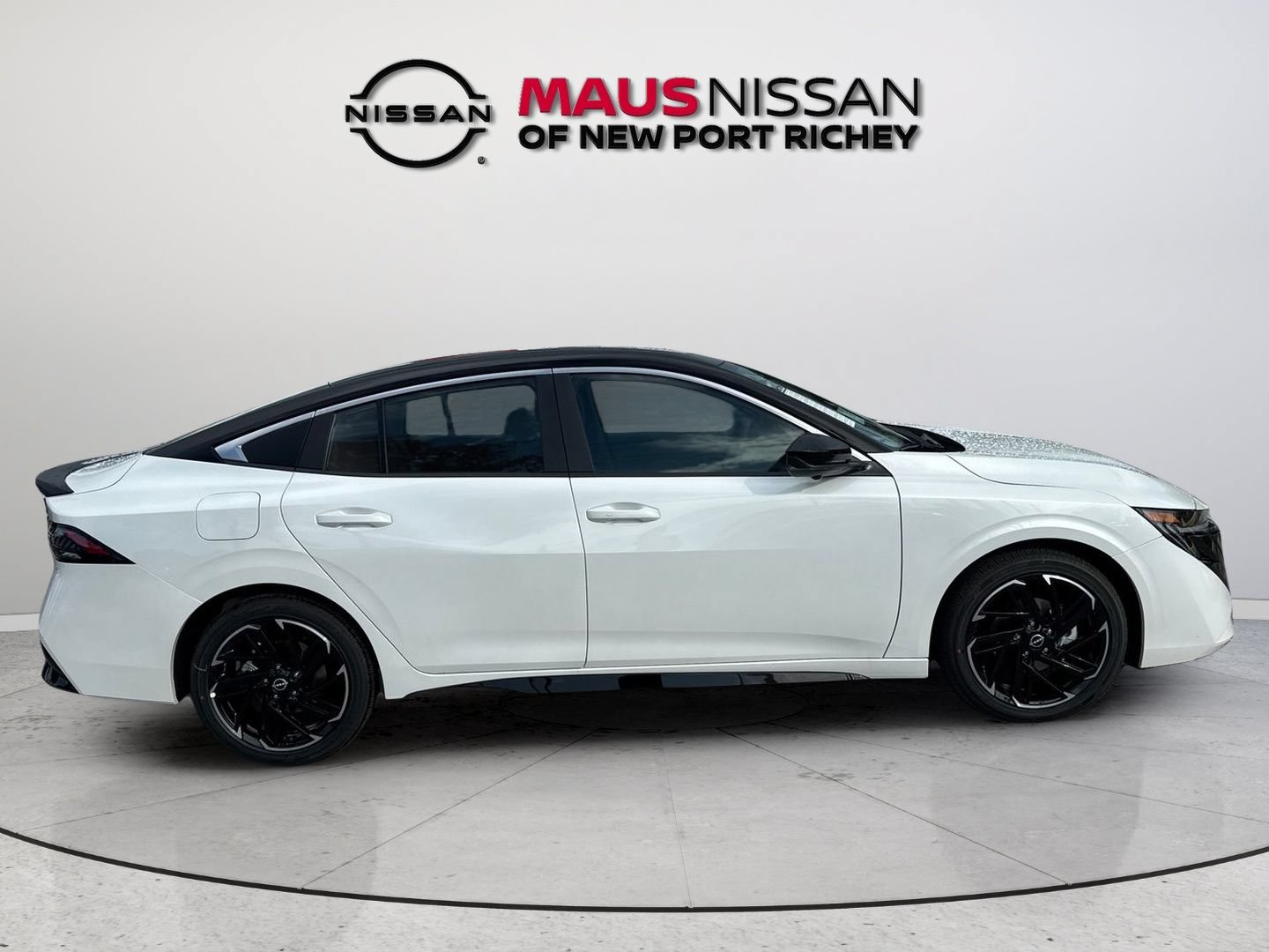 New 2026 Nissan Sentra SR w/ SR Premium Package FWD image 14