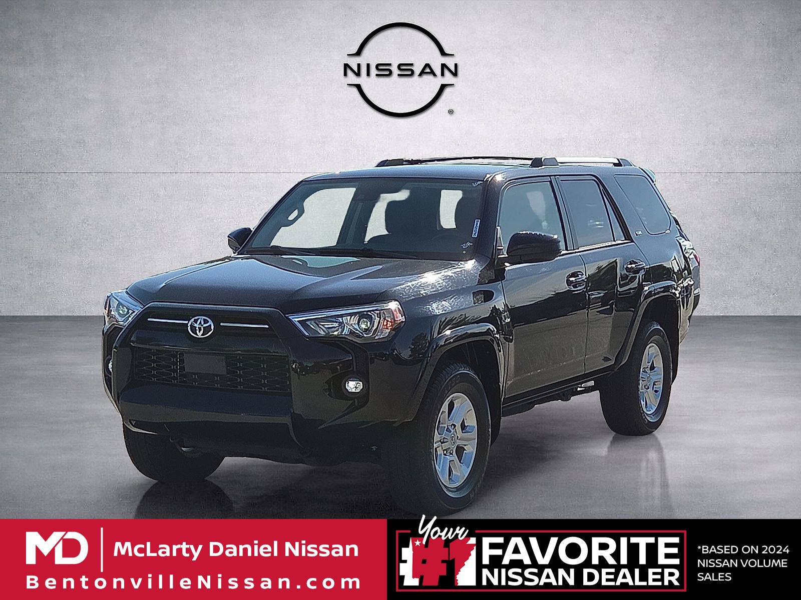 Used 2024 Toyota 4Runner SR5 AWD/4WD image 2