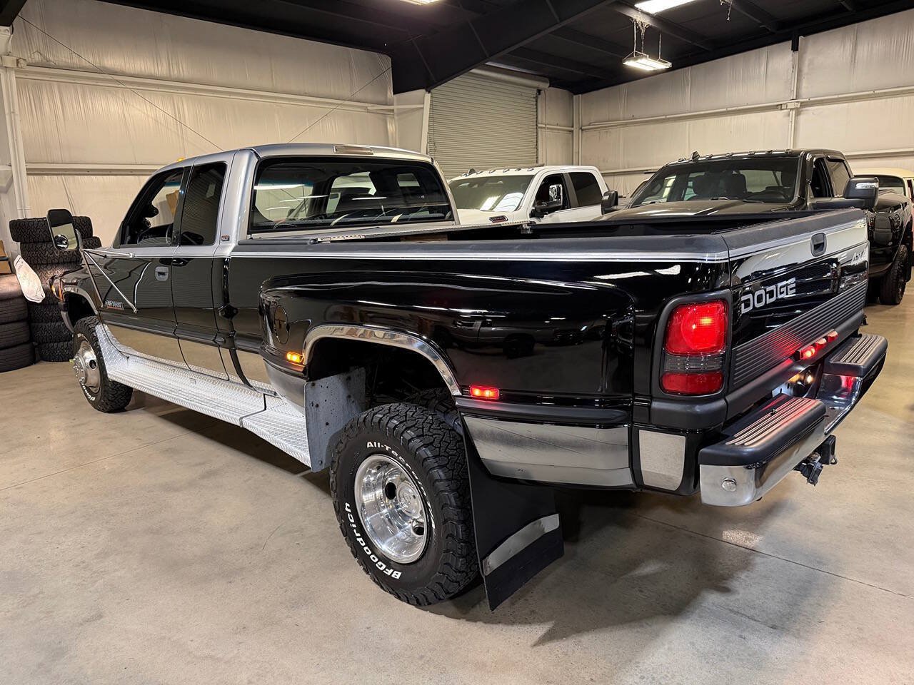 Used 1998 Dodge Ram 3500 Truck 4x4 Quad Cab image 2