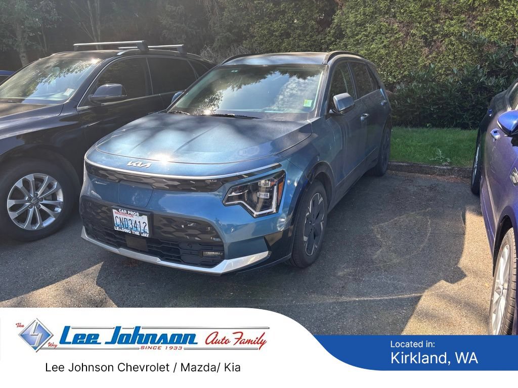 Certified 2024 Kia Niro Wave w/ Wave Preserve Package FWD image 1