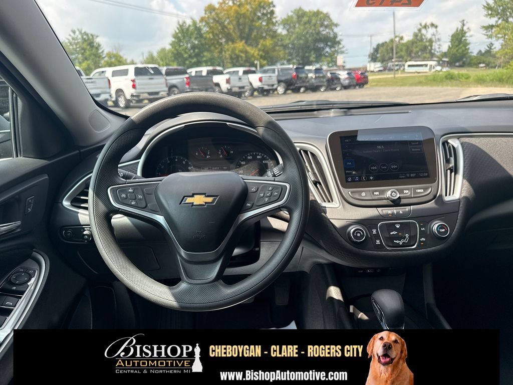 Used 2022 Chevrolet Malibu LS FWD image 15