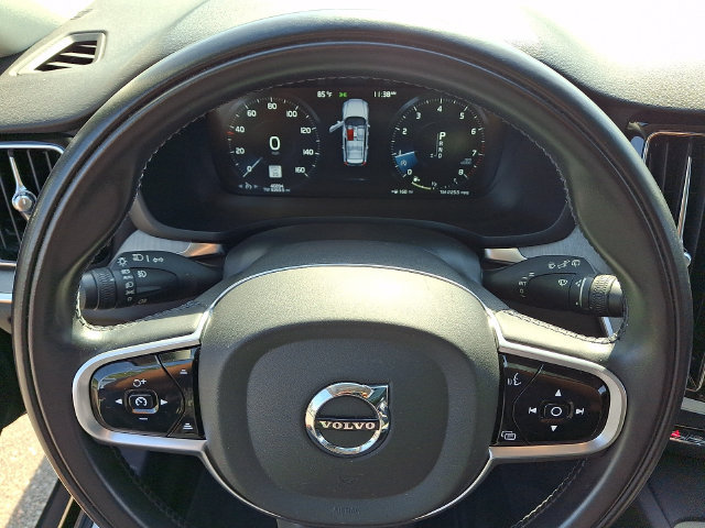 Used 2022 Volvo V60 T5 Cross Country AWD/4WD image 4