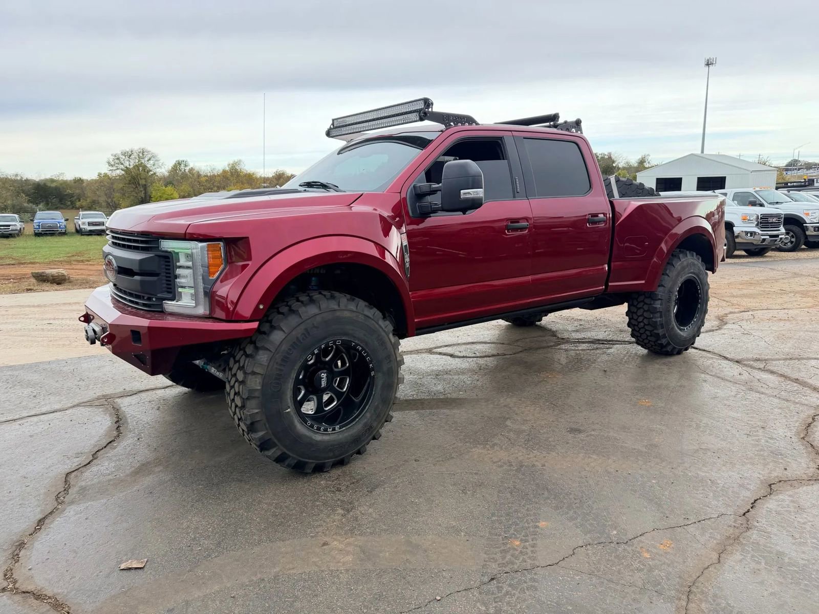 Used 2017 Ford F350 Lariat w/ Chrome Package image 1