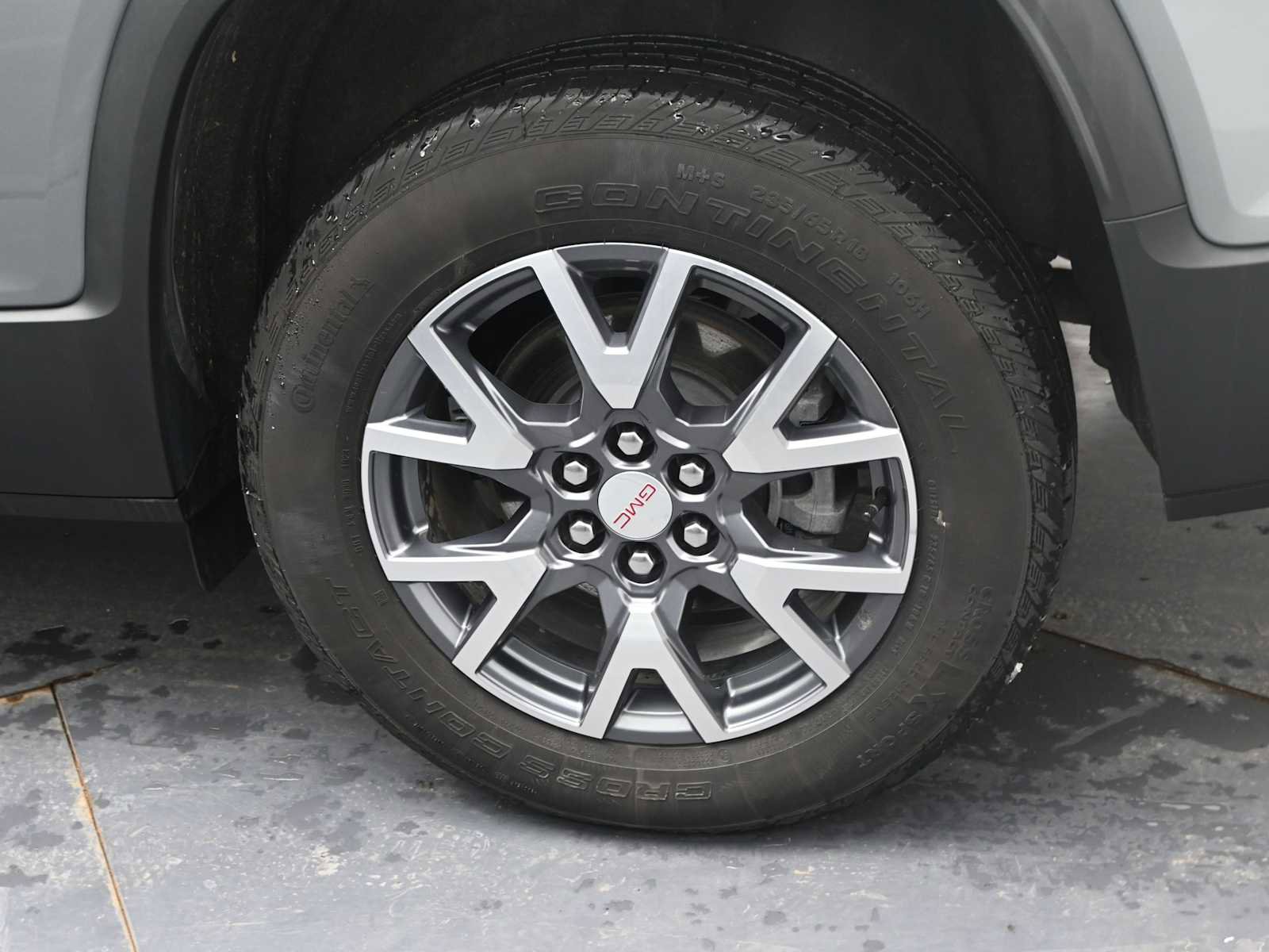 Used 2023 GMC Acadia SLT image 5