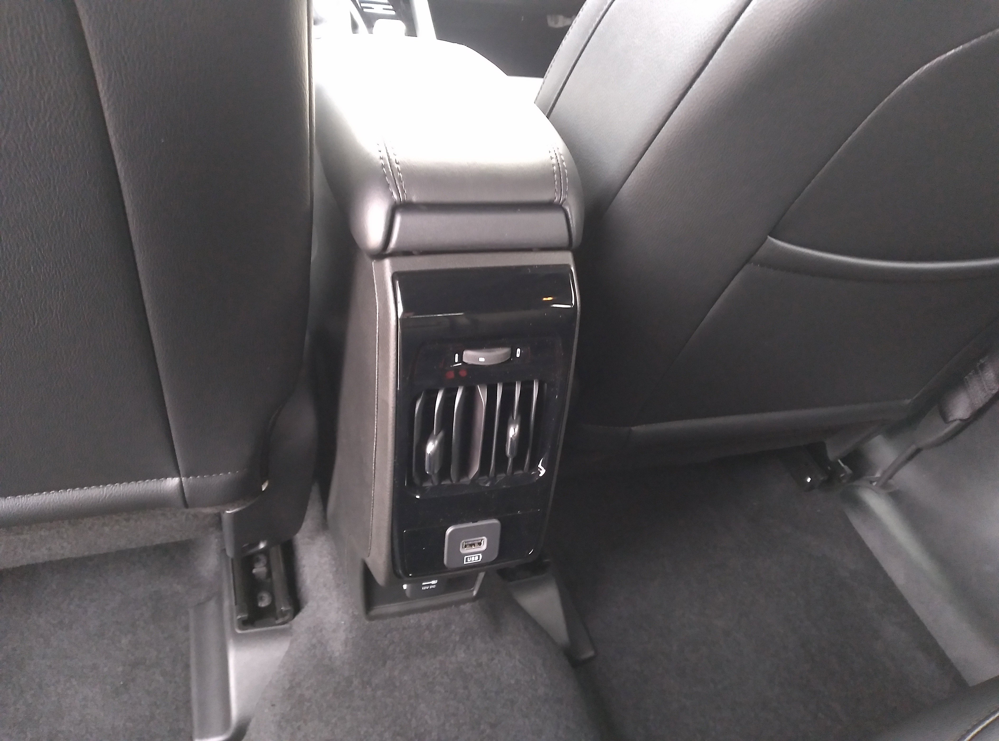 New 2026 Jeep Compass Limited AWD/4WD image 23