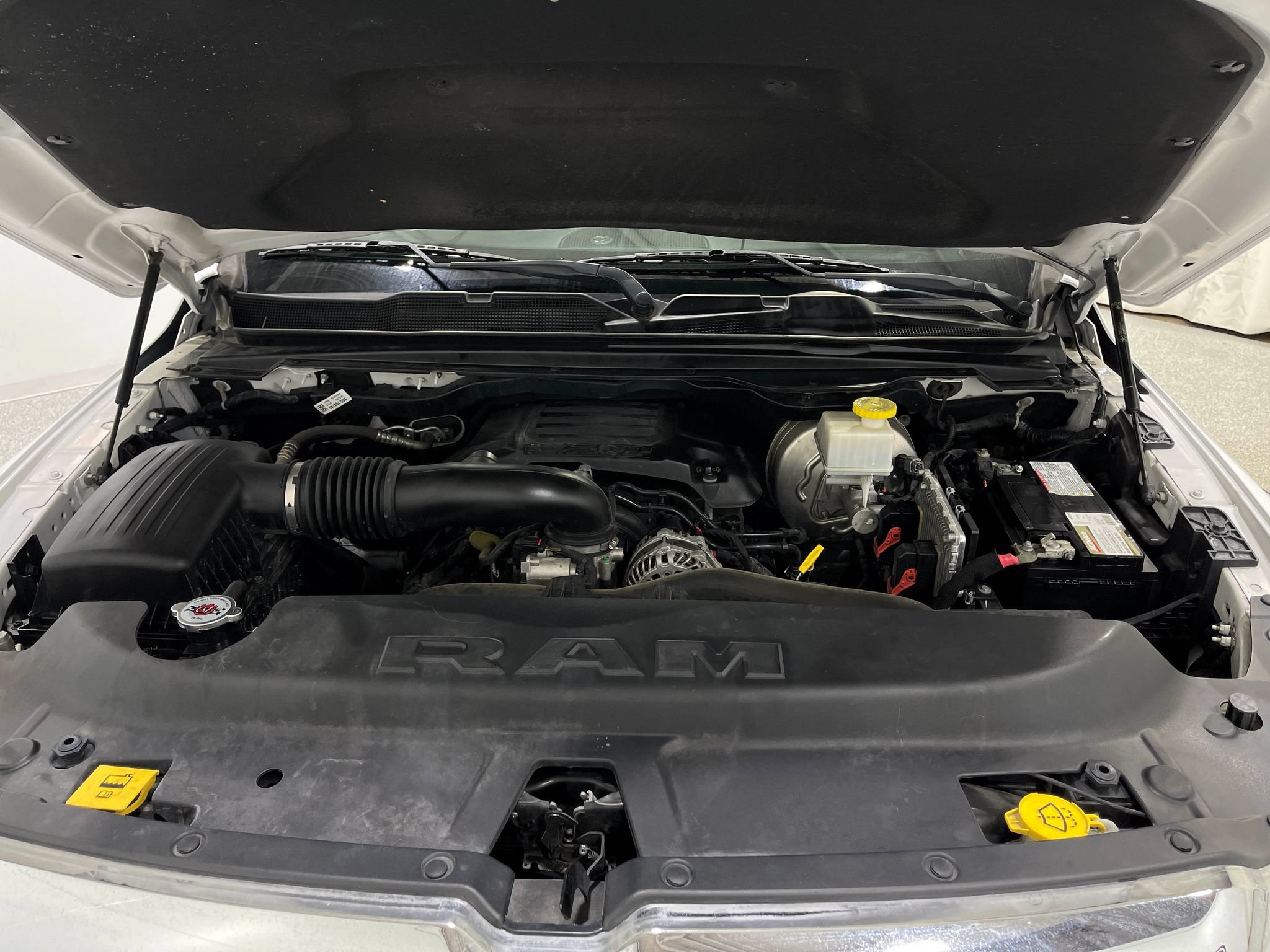 Used 2020 RAM 1500 Laramie AWD/4WD image 26