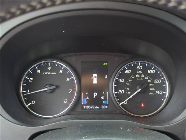 Used 2020 Mitsubishi Outlander SE FWD image 16