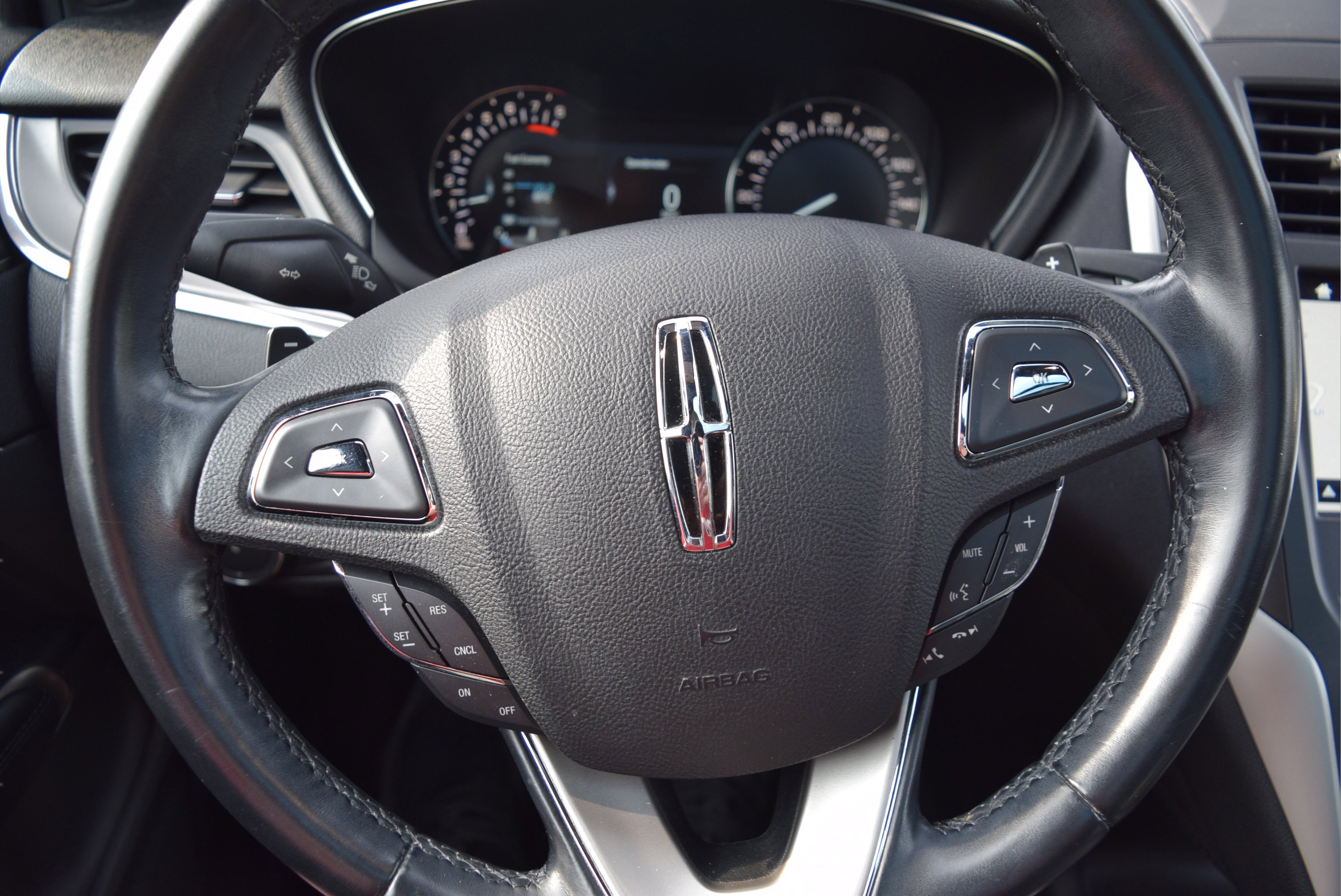 Used 2017 Lincoln MKC Select w/ Select Plus Package AWD/4WD image 12
