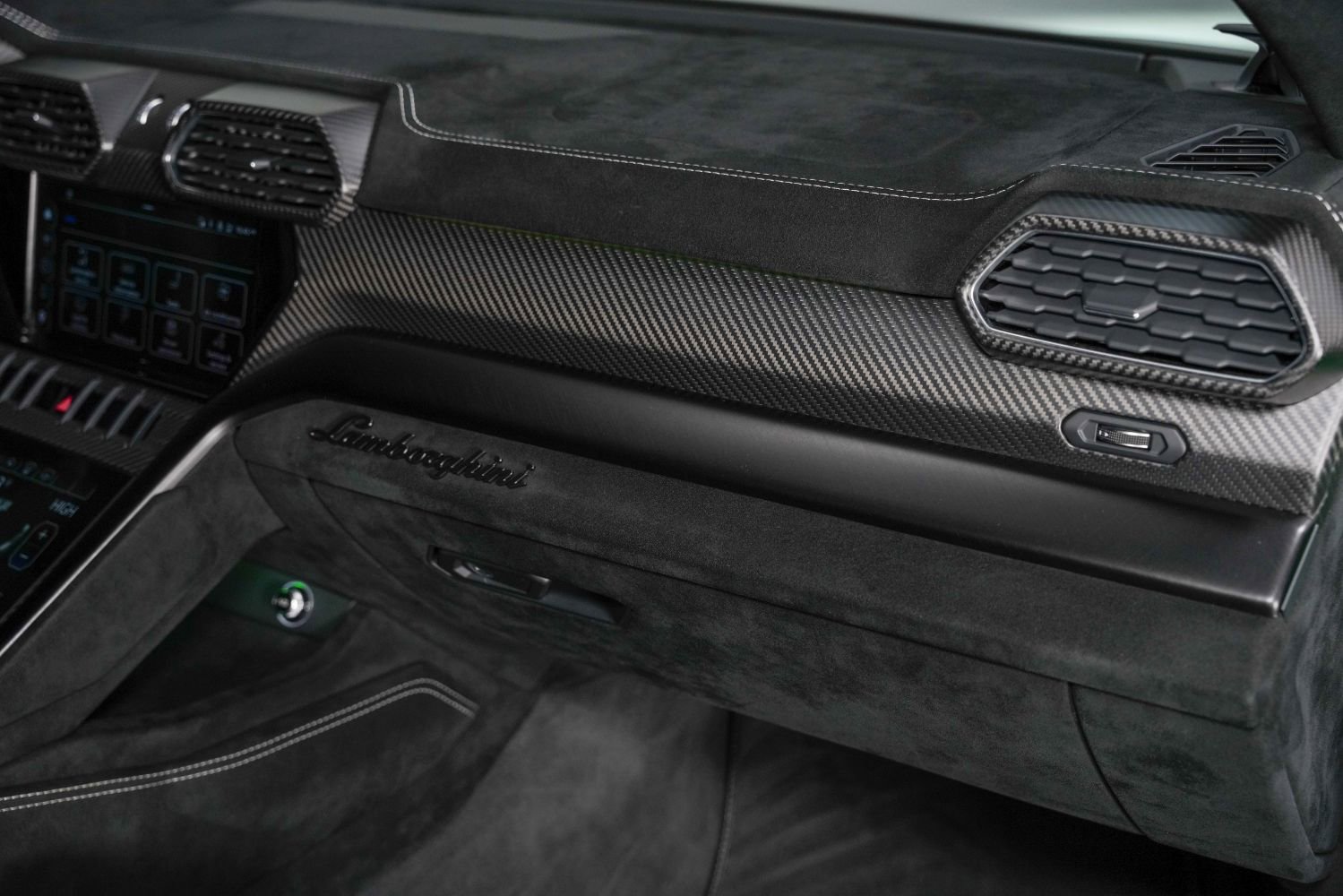 Used 2023 Lamborghini Urus Performante image 39