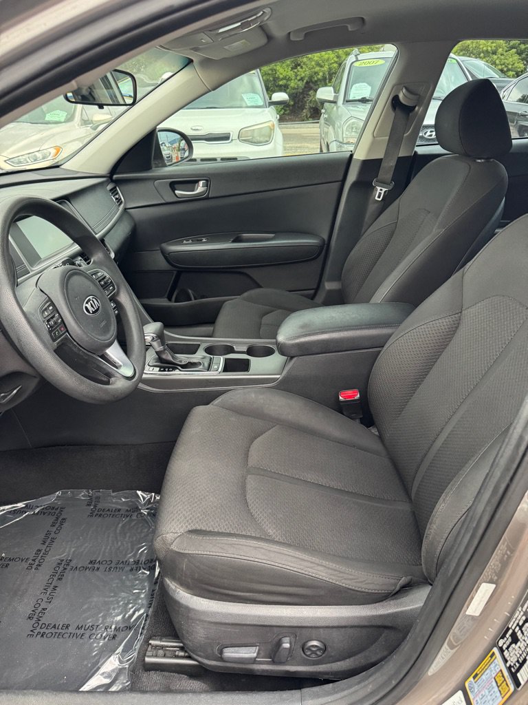 Used 2017 Kia Optima LX w/ Convenience Plus Package FWD image 23