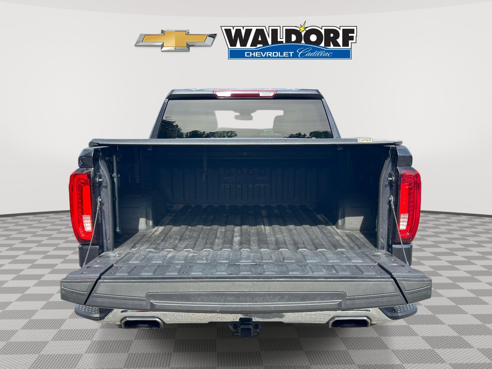 Used 2022 GMC Sierra 1500 SLT w/ SLT Convenience Package AWD/4WD image 32