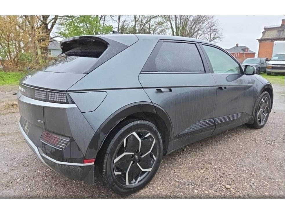 Used 2023 Hyundai Ioniq 5 SEL AWD/4WD image 3