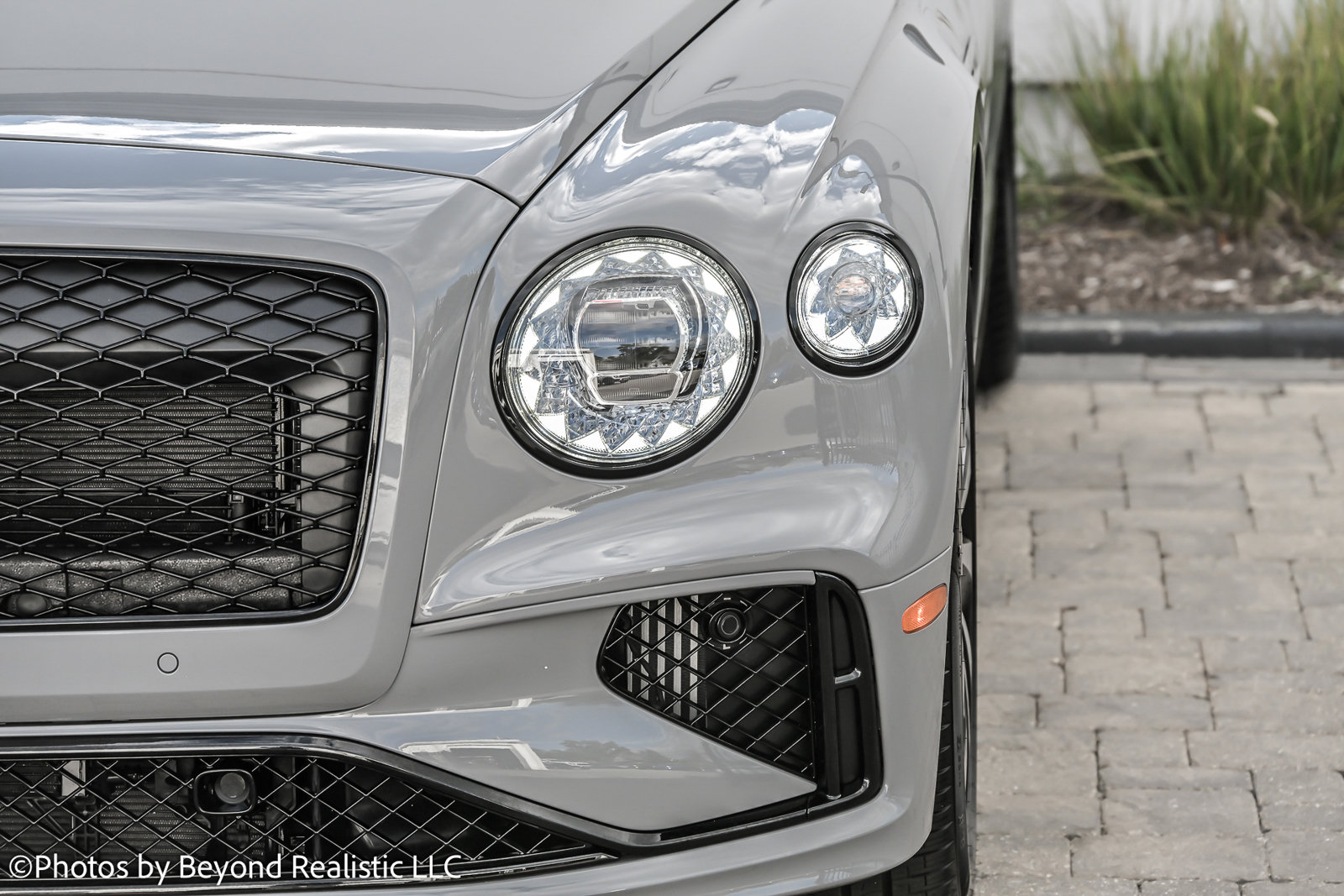 New 2025 Bentley Flying Spur Plug-In Hybrid AWD/4WD image 3
