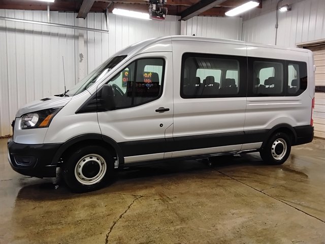 Used 2022 Ford Transit 350 XL image 5