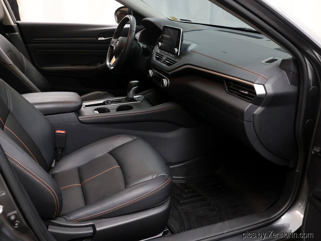 Used 2022 Nissan Altima 2.5 SR w/ Midnight Edition Package FWD image 33