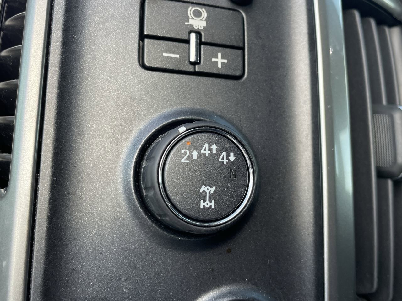 Used 2018 Chevrolet Silverado 2500 LTZ w/ Duramax Plus Package image 25