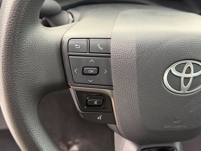 Used 2025 Toyota Camry LE FWD image 21