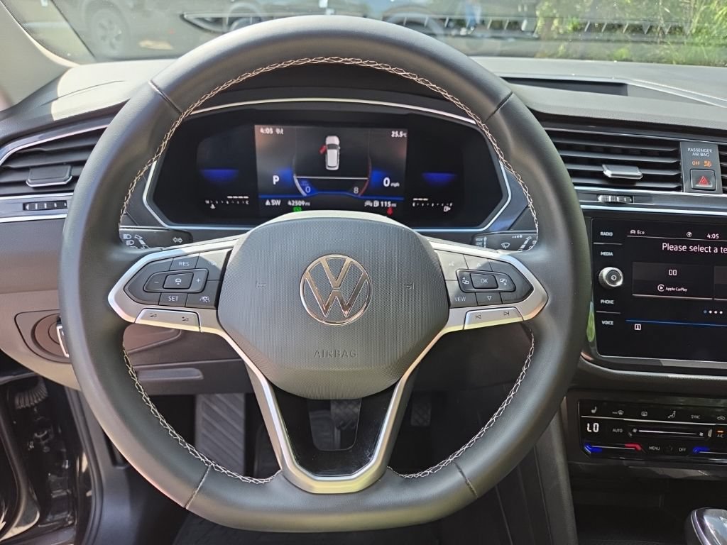 Used 2022 Volkswagen Tiguan SE AWD/4WD image 22