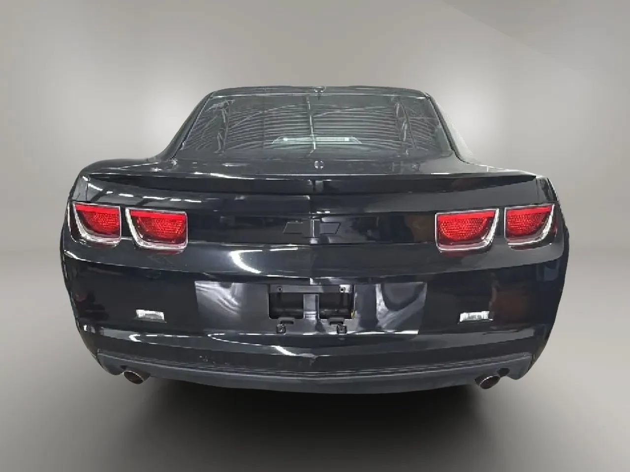 Used 2012 Chevrolet Camaro LS RWD image 4