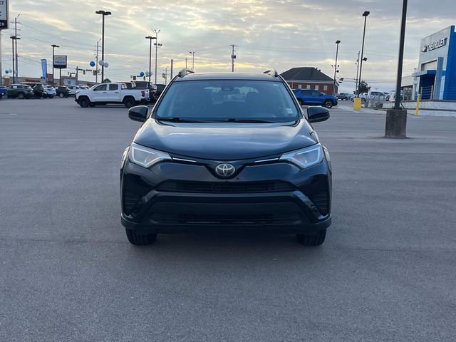 Used 2018 Toyota RAV4 LE image 11