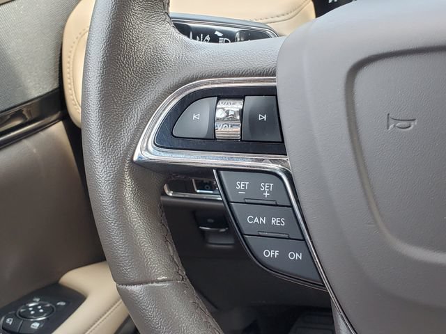 Certified 2023 Lincoln Nautilus FWD w/ Premium Package image 16